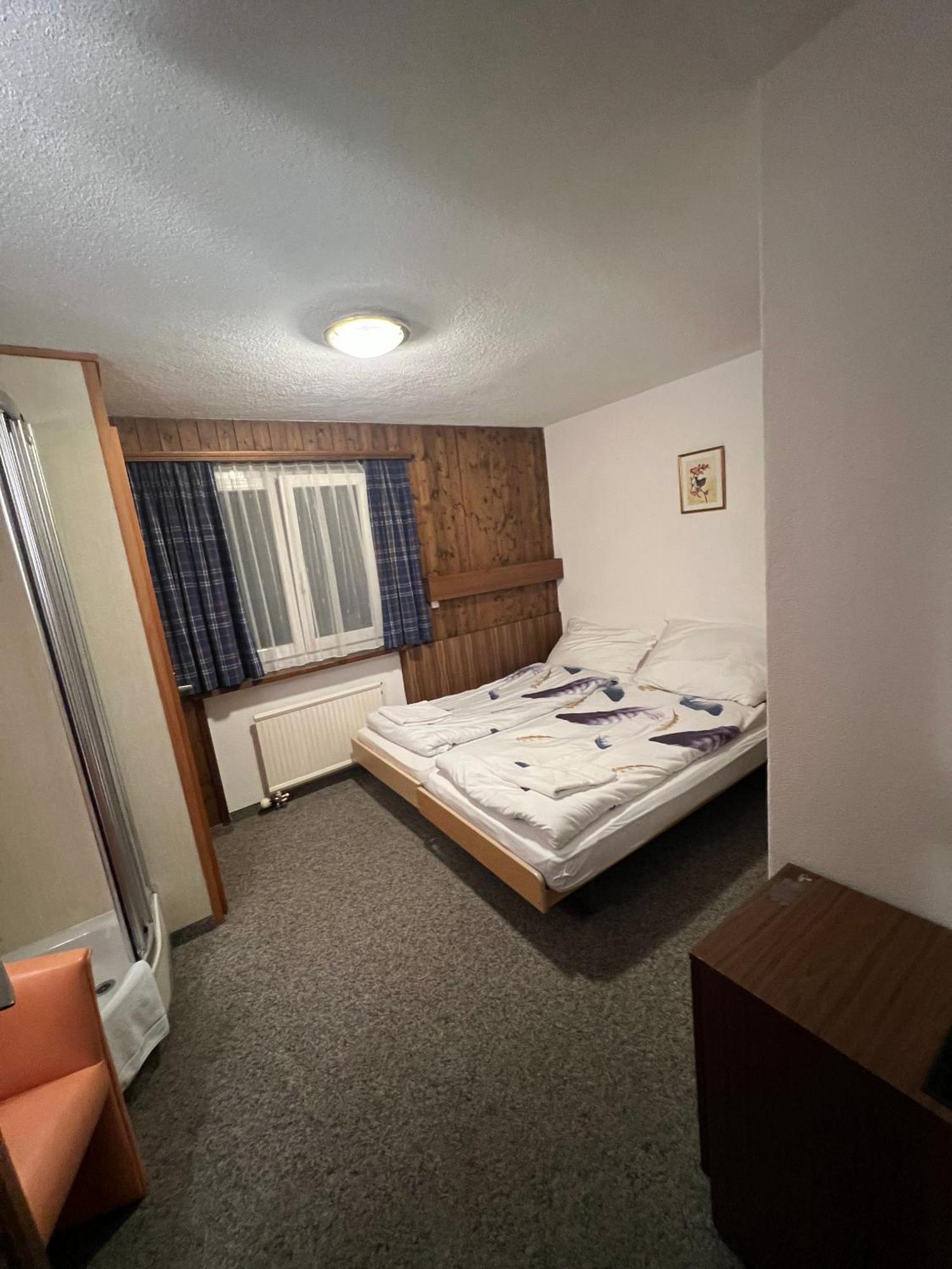 Romantic Room With Private Bathroom Saas im Prattigau Eksteriør billede